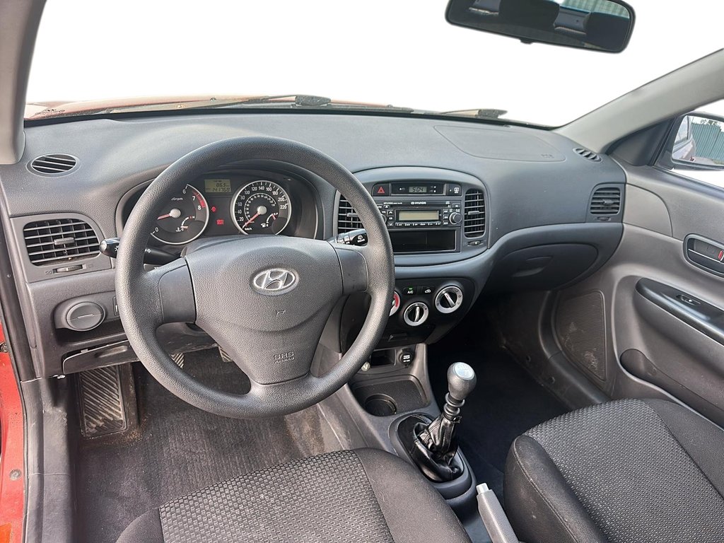 2007 Hyundai Accent 3Dr  GS 5sp in Stratford, Ontario - 9 - w1024h768px