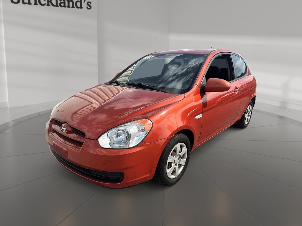 2007 Hyundai Accent 3Dr  GS 5sp in Stratford, Ontario - 1 - w1024h768px