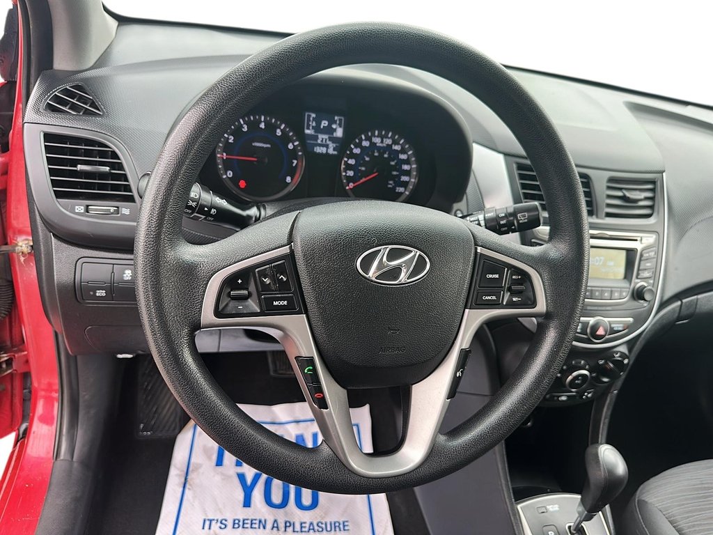 2017 Hyundai Accent (5) SE in Stratford, Ontario - 10 - w1024h768px