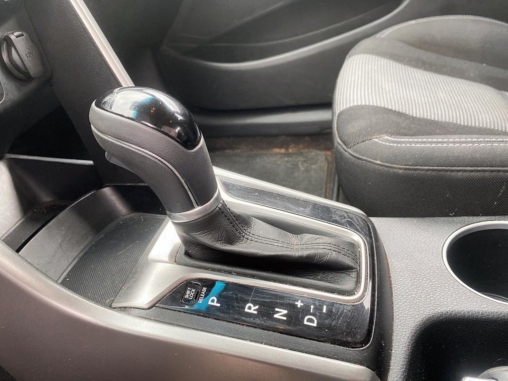 2014 Hyundai Elantra GT SE at in Stratford, Ontario - 13 - w1024h768px