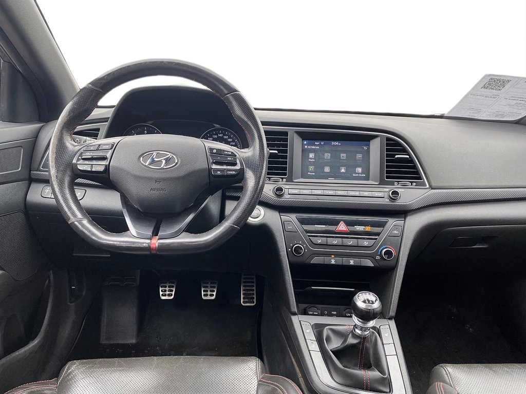 2018  Elantra GT Sport MT in Stratford, Ontario - 10 - w1024h768px