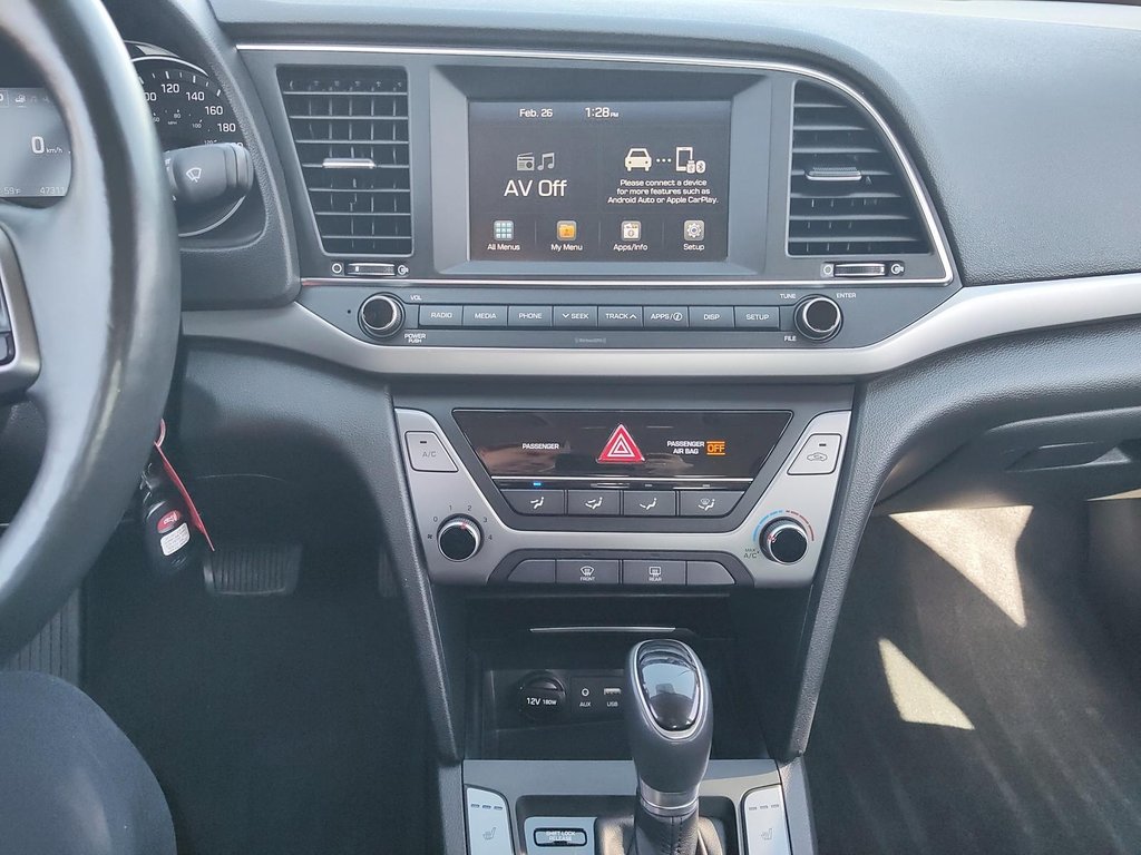 2018  Elantra Sedan GL in Stratford, Ontario - 14 - w1024h768px