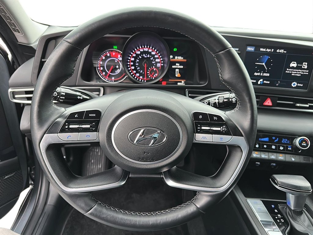 2022 Hyundai Elantra Sedan Ultimate IVT in Stratford, Ontario - 11 - w1024h768px