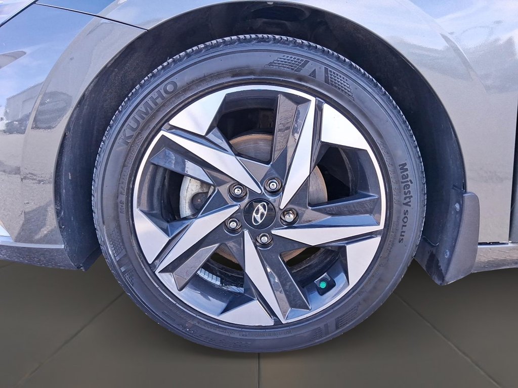 2022 Hyundai Elantra Sedan Ultimate IVT in Stratford, Ontario - 7 - w1024h768px
