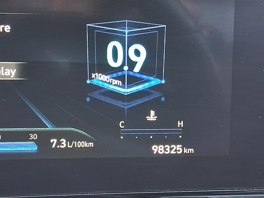 2022 Hyundai Elantra Sedan Ultimate IVT in Stratford, Ontario - 13 - w1024h768px