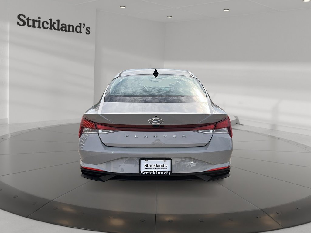 2023 Hyundai Elantra Sedan Essential IVT in Stratford, Ontario - 3 - w1024h768px