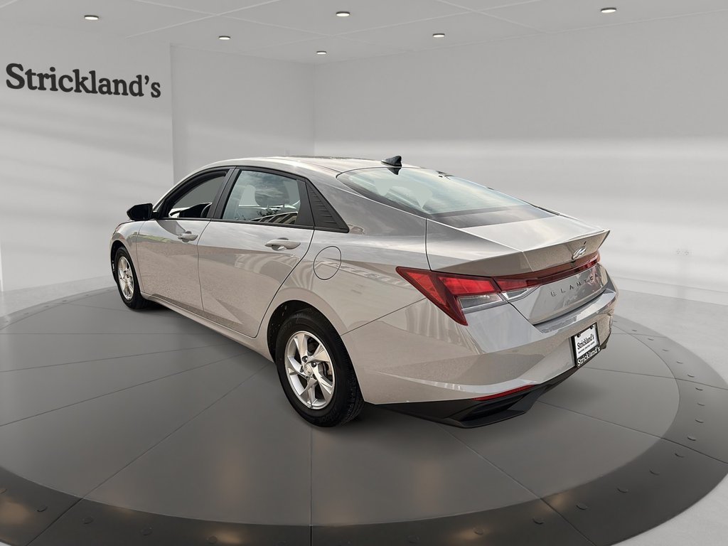 2023 Hyundai Elantra Sedan Essential IVT in Stratford, Ontario - 4 - w1024h768px