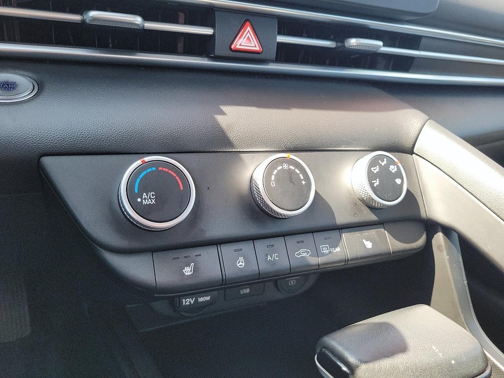 2023 Hyundai Elantra Sedan Preferred IVT in Stratford, Ontario - 18 - w1024h768px