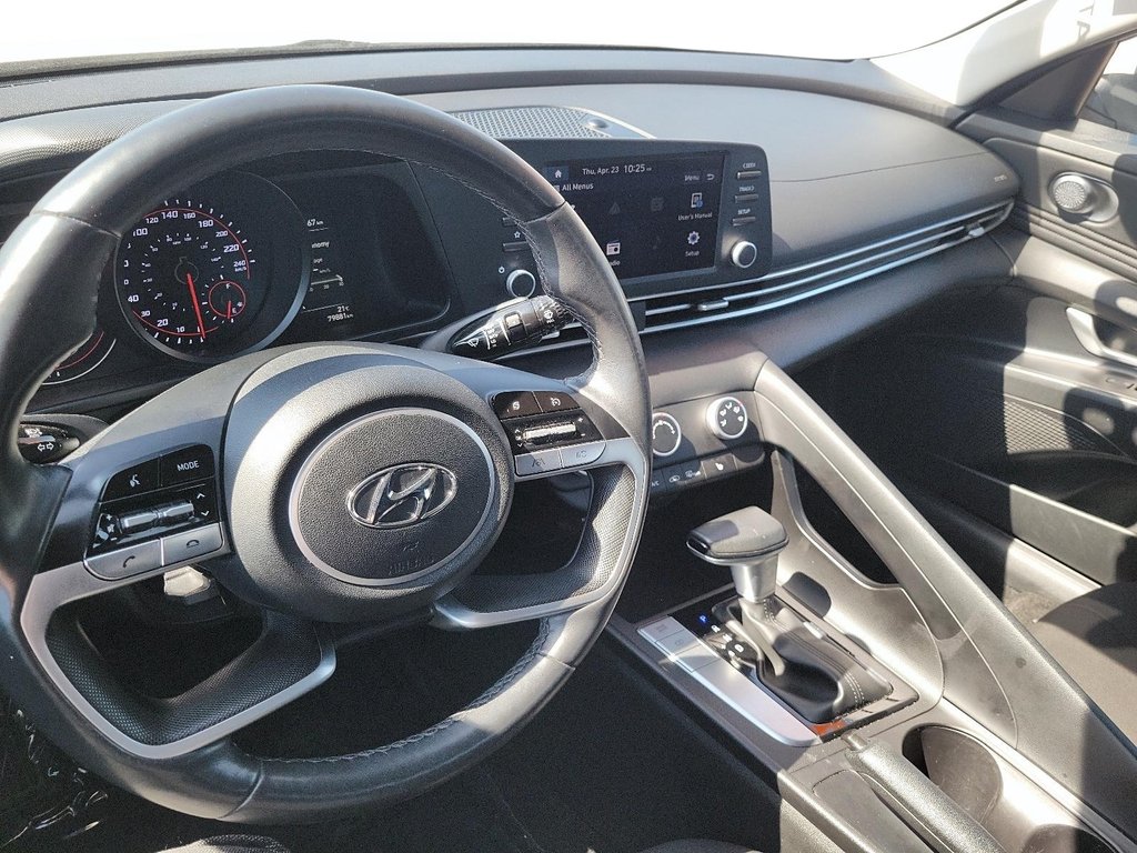 2023 Hyundai Elantra Sedan Preferred IVT in Stratford, Ontario - 20 - w1024h768px