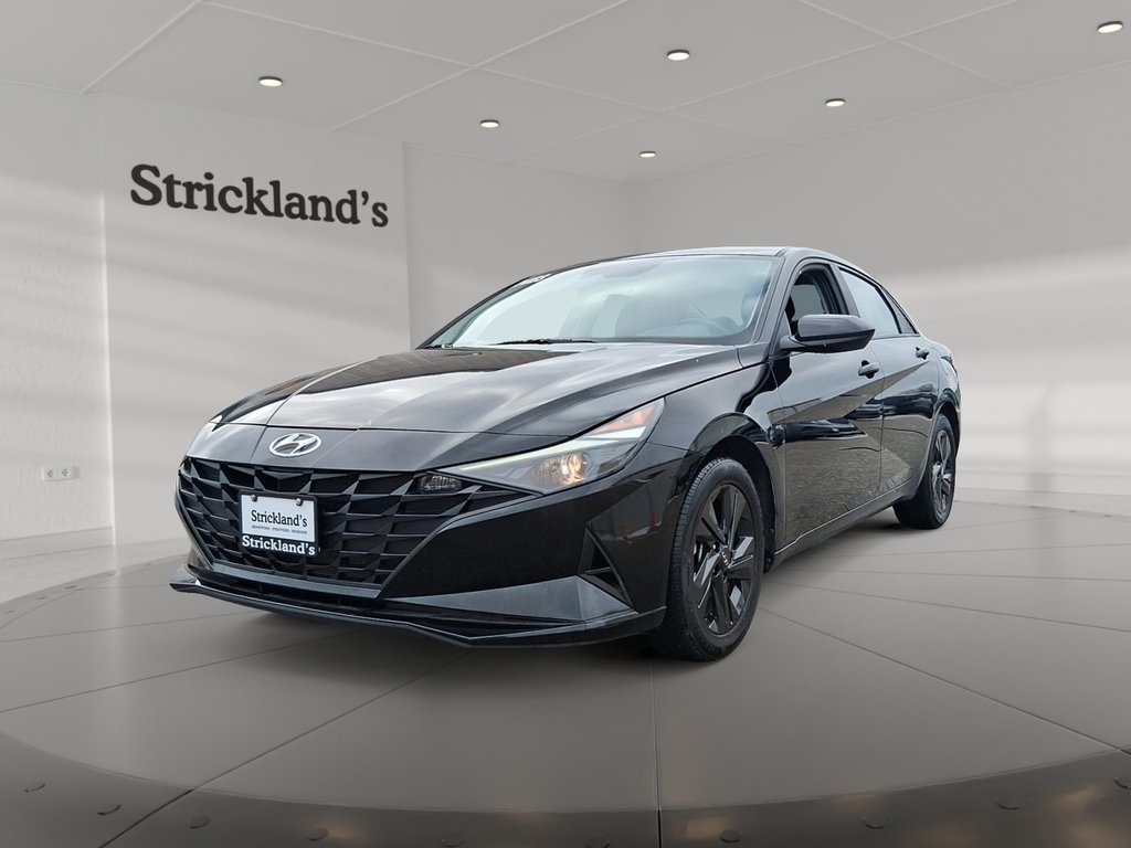 2023 Hyundai Elantra Sedan Preferred IVT in Stratford, Ontario - 1 - w1024h768px