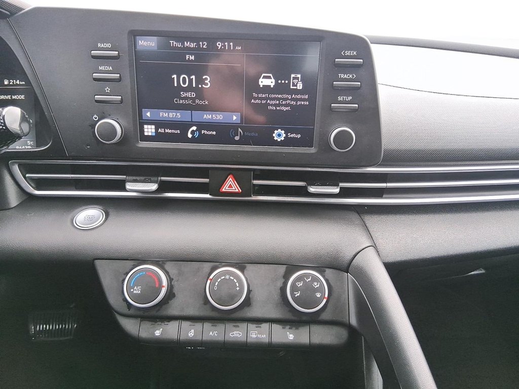 2023 Hyundai Elantra Sedan Preferred IVT in Stratford, Ontario - 15 - w1024h768px