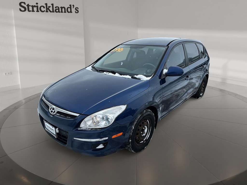 2011 Hyundai Elantra Touring GL at in Stratford, Ontario - 1 - w1024h768px