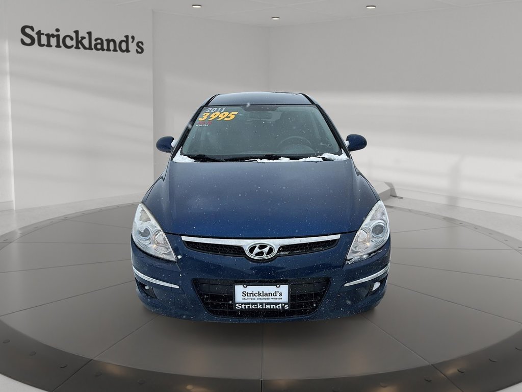 2011 Hyundai Elantra Touring GL at in Stratford, Ontario - 2 - w1024h768px