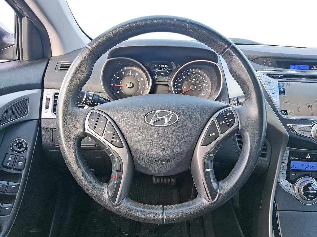 2013 Hyundai Elantra GLS at in Stratford, Ontario - 12 - w1024h768px