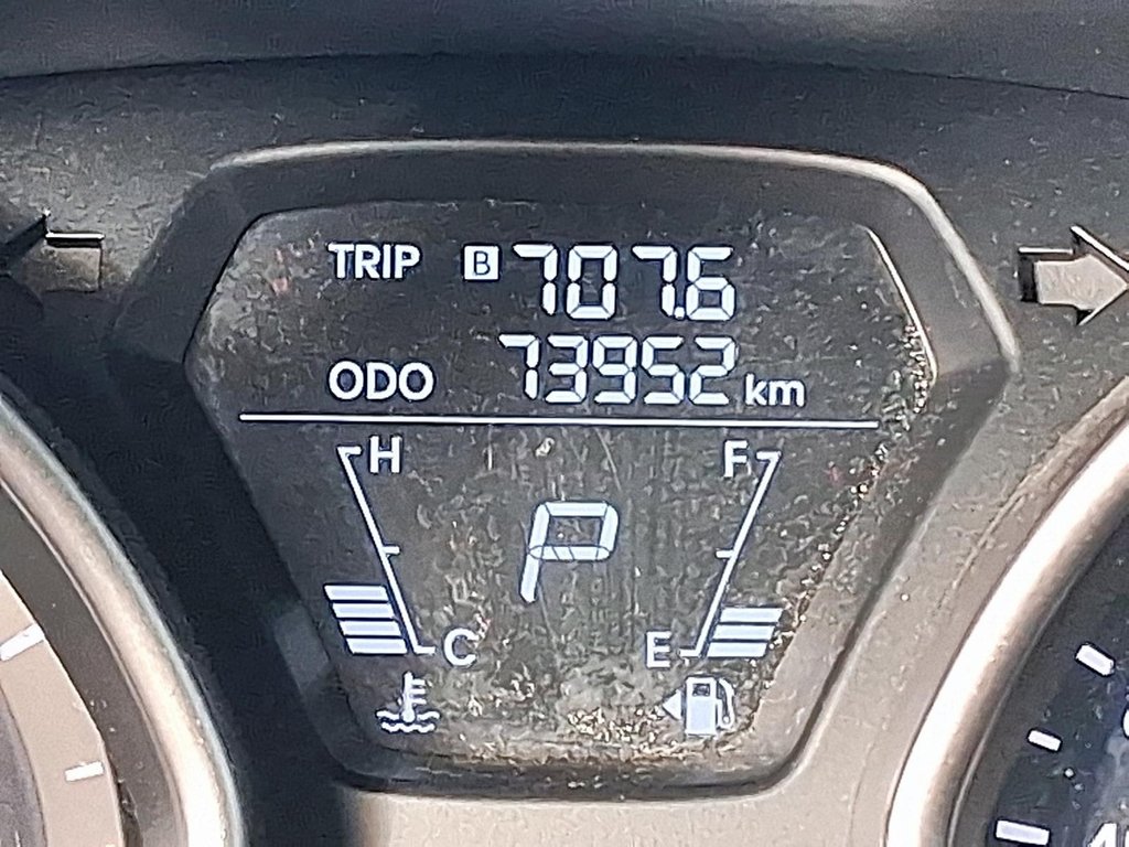 2013 Hyundai Elantra GLS at in Stratford, Ontario - 13 - w1024h768px