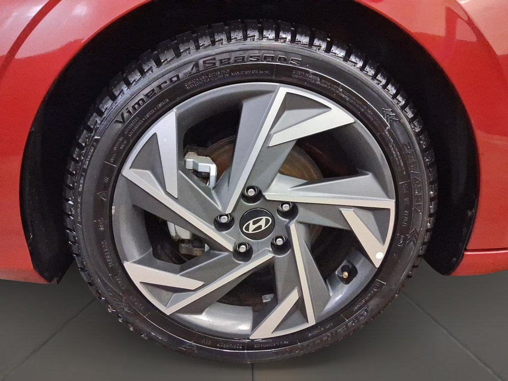 2024 Hyundai Elantra Preferred IVT w/Tech Pkg in Stratford, Ontario - 7 - w1024h768px