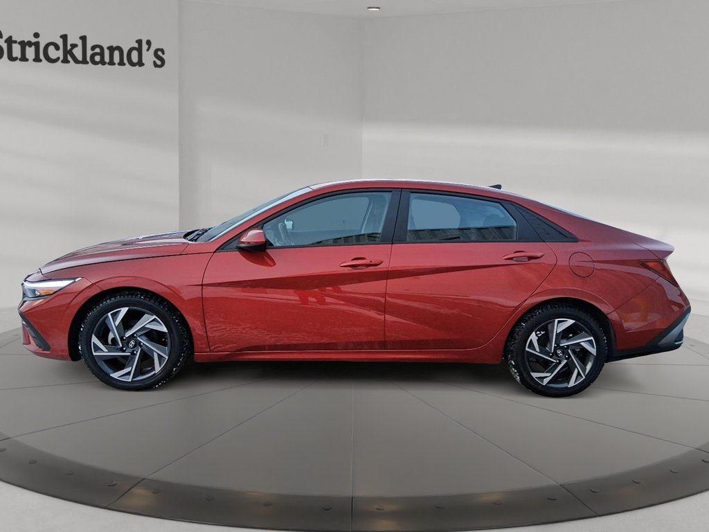 2024 Hyundai Elantra Preferred IVT w/Tech Pkg in Stratford, Ontario - 5 - w1024h768px