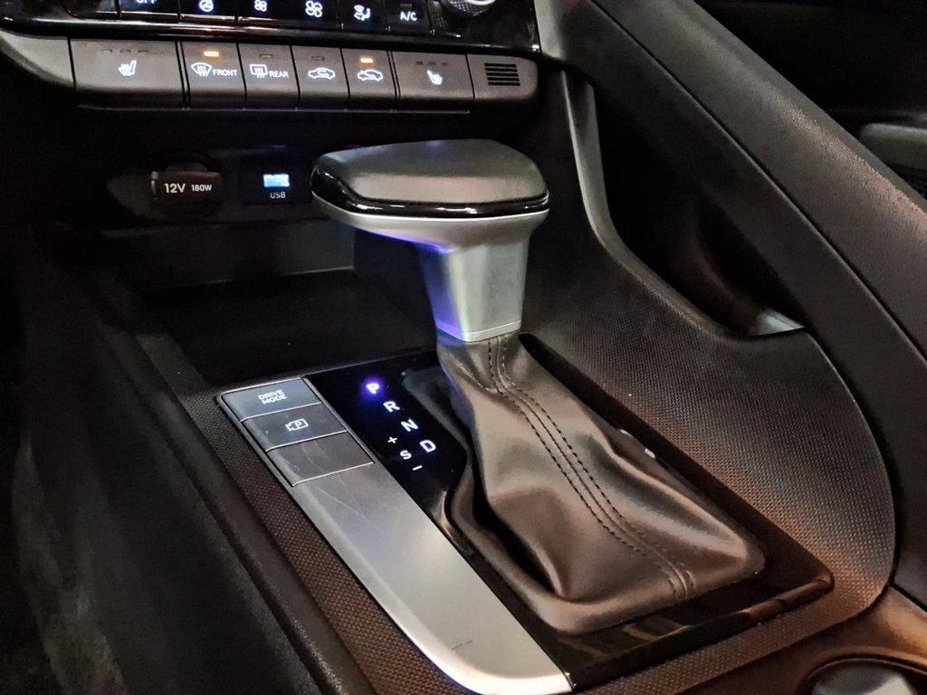 2024 Hyundai Elantra Preferred IVT w/Tech Pkg in Stratford, Ontario - 16 - w1024h768px