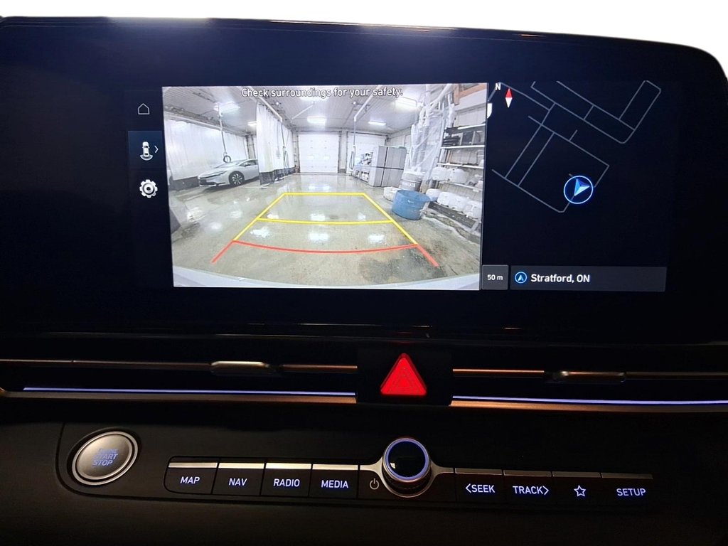 2024 Hyundai Elantra Preferred IVT w/Tech Pkg in Stratford, Ontario - 18 - w1024h768px