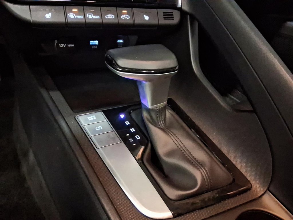 2024 Hyundai Elantra Preferred IVT w/Tech Pkg in Stratford, Ontario - 16 - w1024h768px