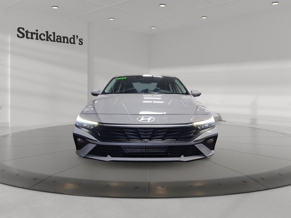 2024 Hyundai Elantra Preferred IVT w/Tech Pkg in Stratford, Ontario - 2 - w1024h768px
