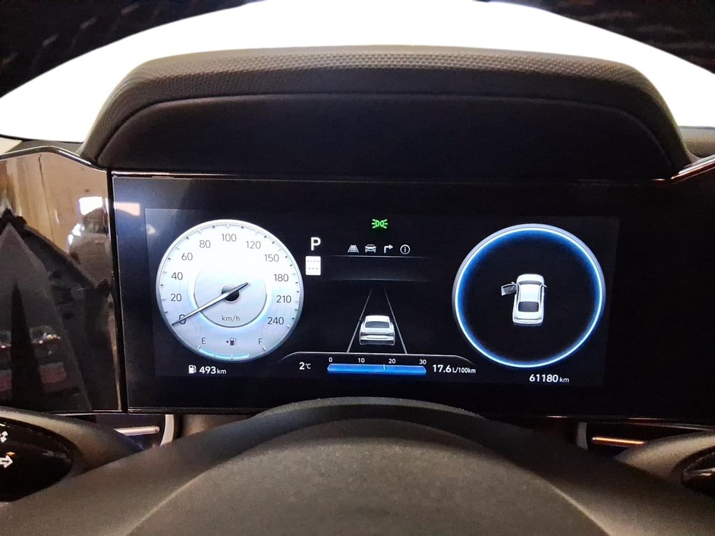 2024 Hyundai Elantra Preferred IVT w/Tech Pkg in Stratford, Ontario - 14 - w1024h768px