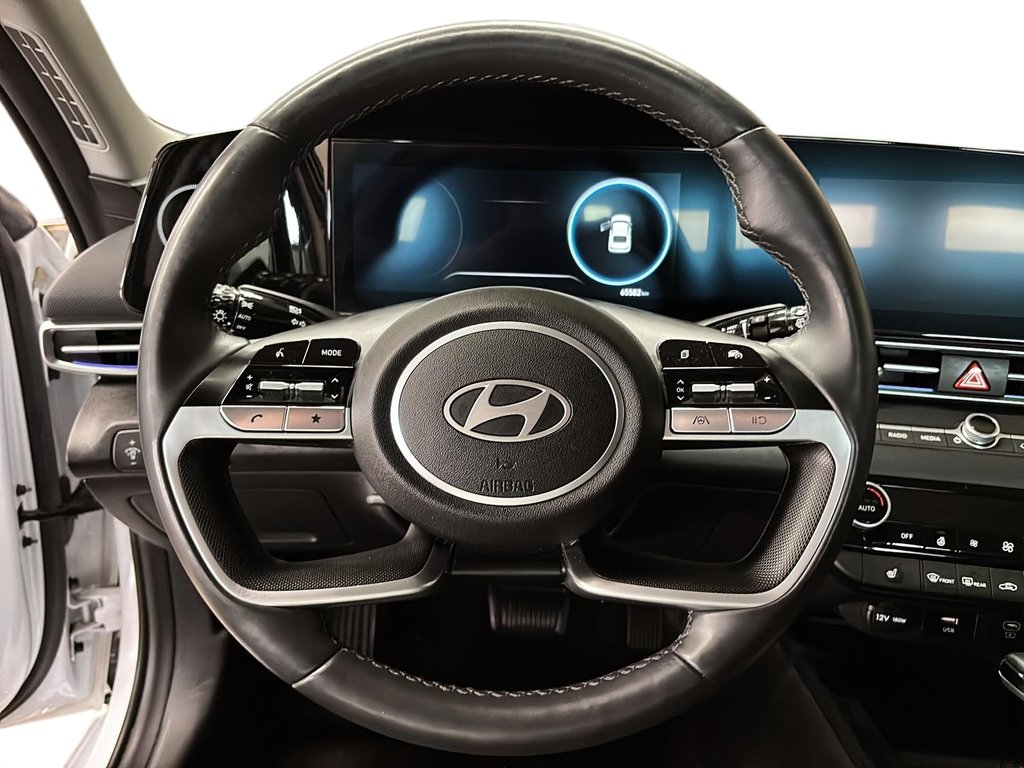 2024 Hyundai Elantra Preferred IVT w/Tech Pkg in Stratford, Ontario - 12 - w1024h768px