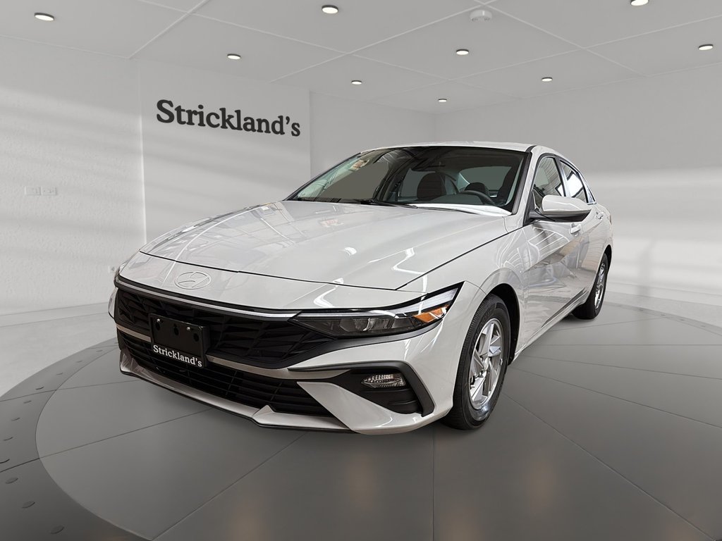 2024 Hyundai Elantra Essential IVT in Stratford, Ontario - 1 - w1024h768px