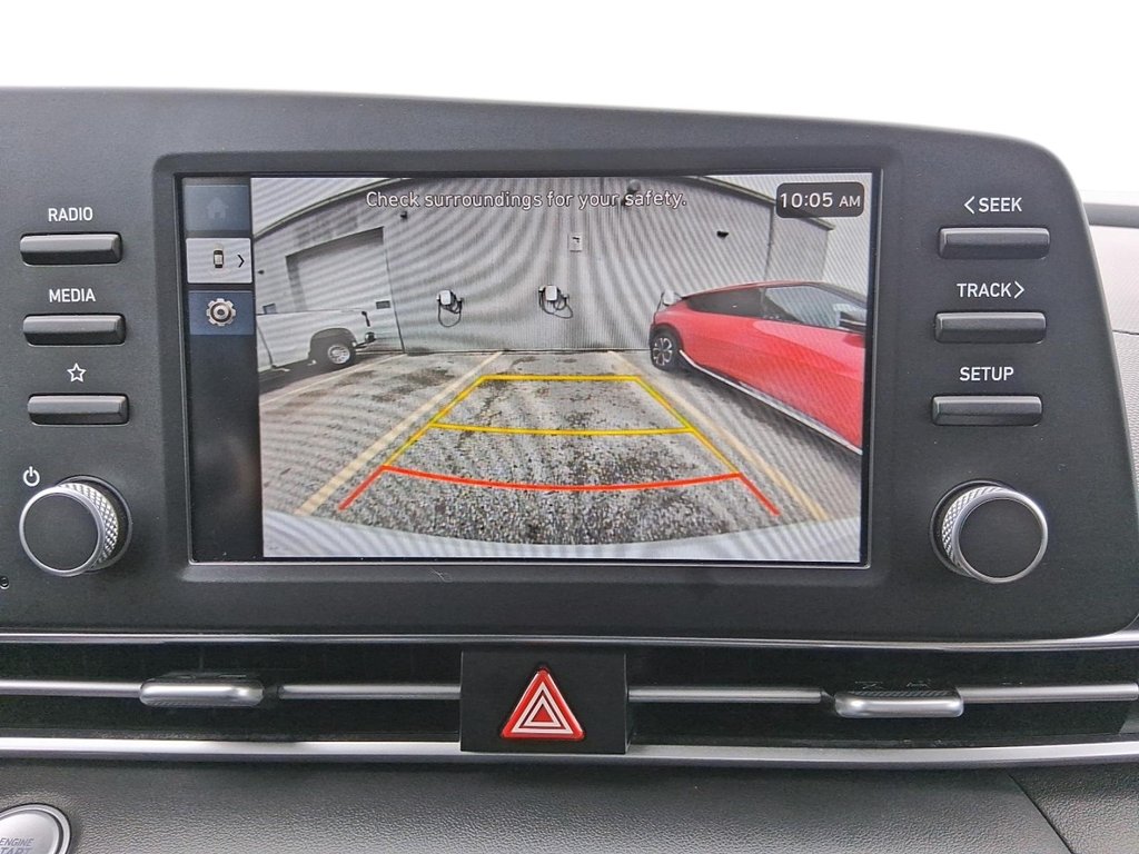 2025 Hyundai Elantra Preferred IVT in Stratford, Ontario - 17 - w1024h768px