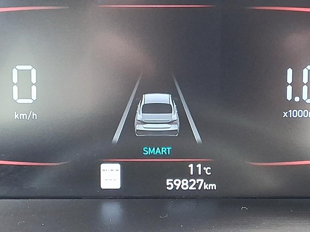 2025 Hyundai Elantra Preferred IVT in Stratford, Ontario - 13 - w1024h768px