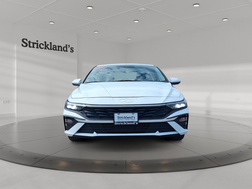 2025 Hyundai Elantra Preferred IVT in Stratford, Ontario - 2 - w1024h768px