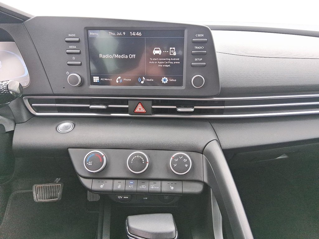 2025 Hyundai Elantra Preferred IVT in Stratford, Ontario - 15 - w1024h768px