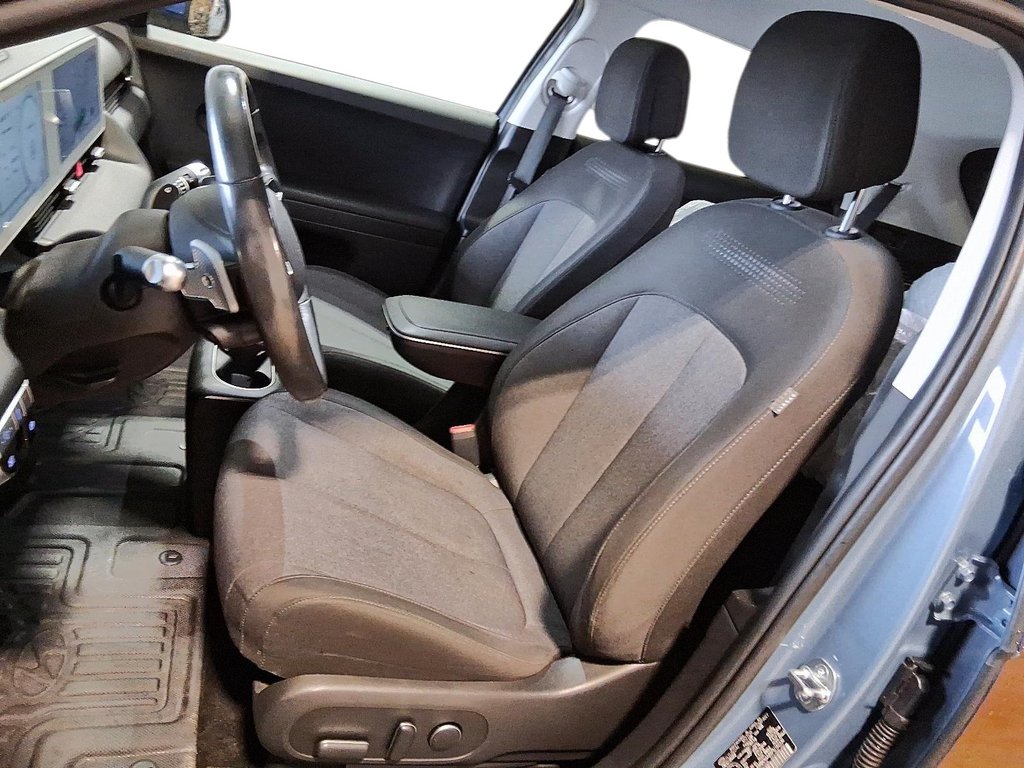 2023 Hyundai Ioniq 5 Preferred RWD in Stratford, Ontario - 8 - w1024h768px