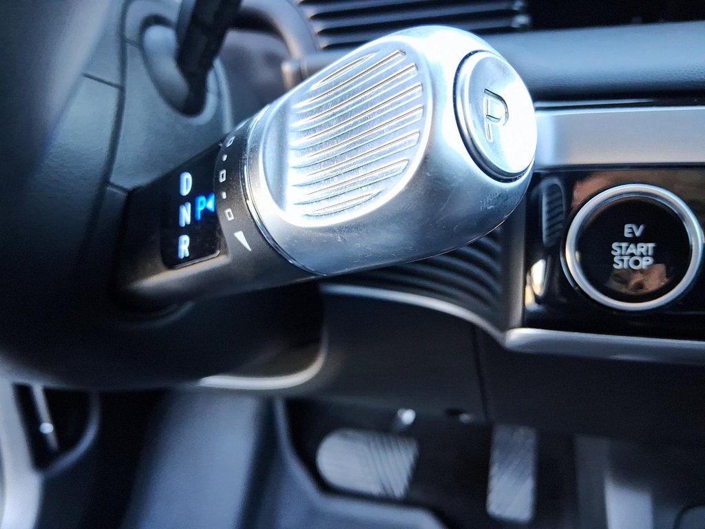 2024 Hyundai IONIQ 5 Preferred AWD Long Range in Stratford, Ontario - 16 - w1024h768px
