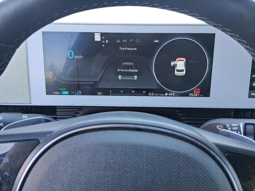 2024 Hyundai IONIQ 5 Preferred AWD Long Range in Stratford, Ontario - 14 - w1024h768px