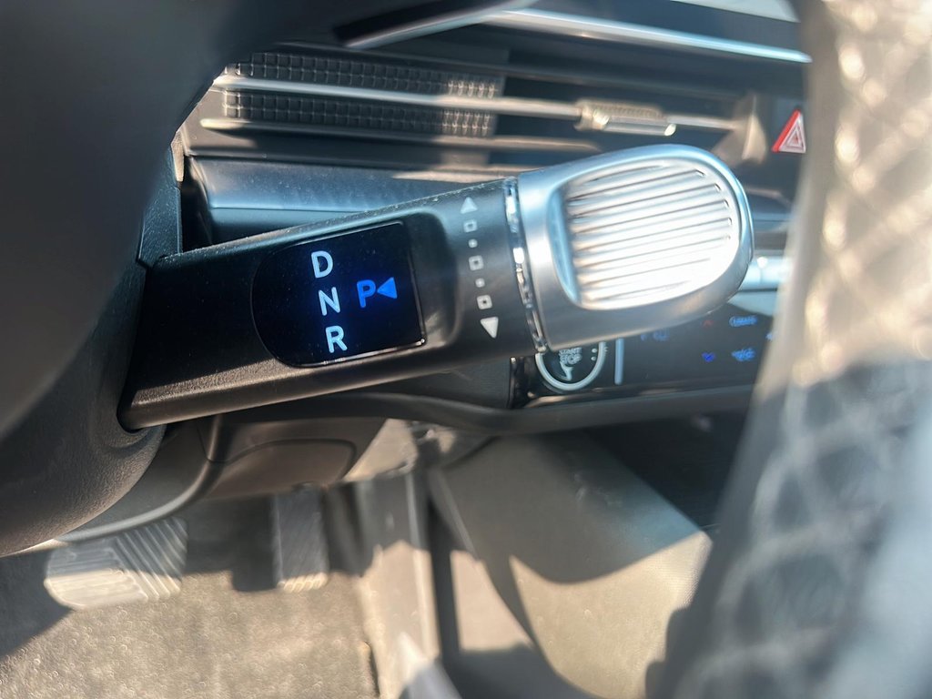 2024 Hyundai Ioniq 6 Preferred AWD Long Range in Stratford, Ontario - 13 - w1024h768px