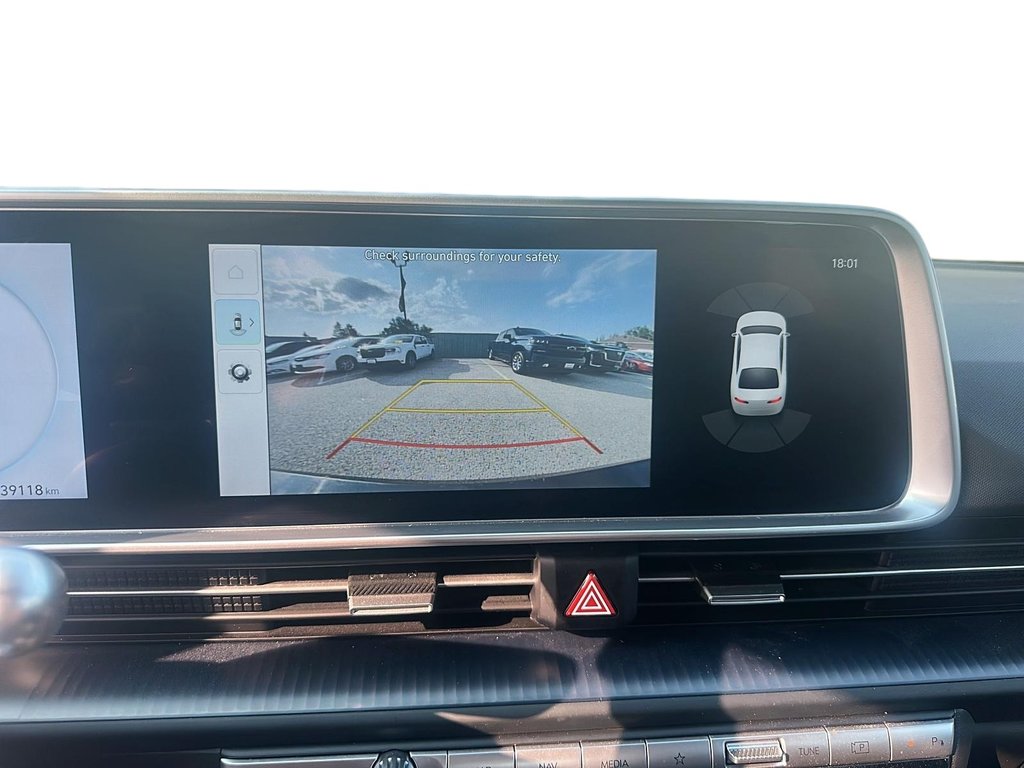 2024 Hyundai Ioniq 6 Preferred AWD Long Range in Stratford, Ontario - 14 - w1024h768px