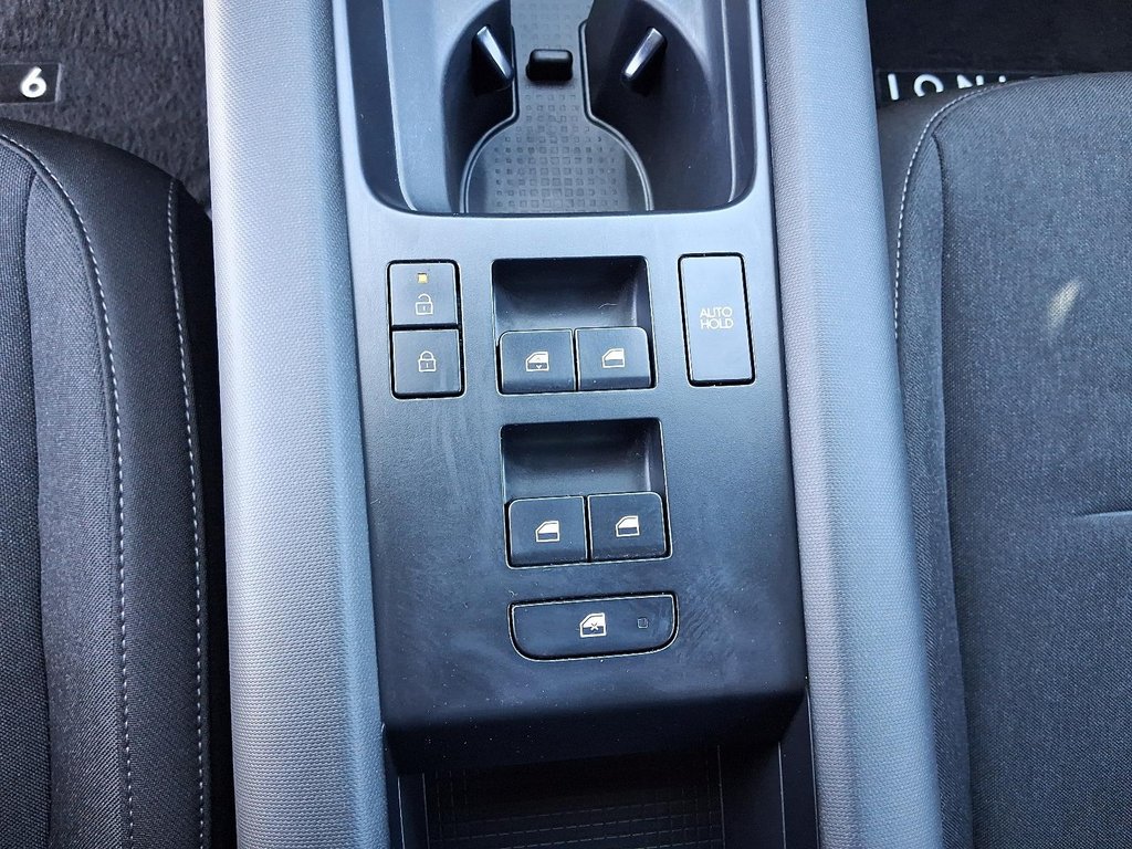 2024 Hyundai Ioniq 6 Preferred AWD Long Range in Stratford, Ontario - 11 - w1024h768px