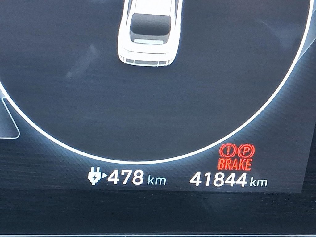 2024 Hyundai Ioniq 6 Preferred AWD Long Range in Stratford, Ontario - 13 - w1024h768px