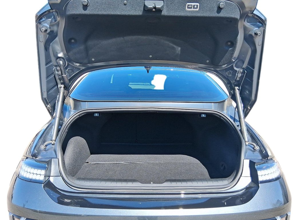 2024 Hyundai Ioniq 6 Preferred AWD Long Range in Stratford, Ontario - 6 - w1024h768px
