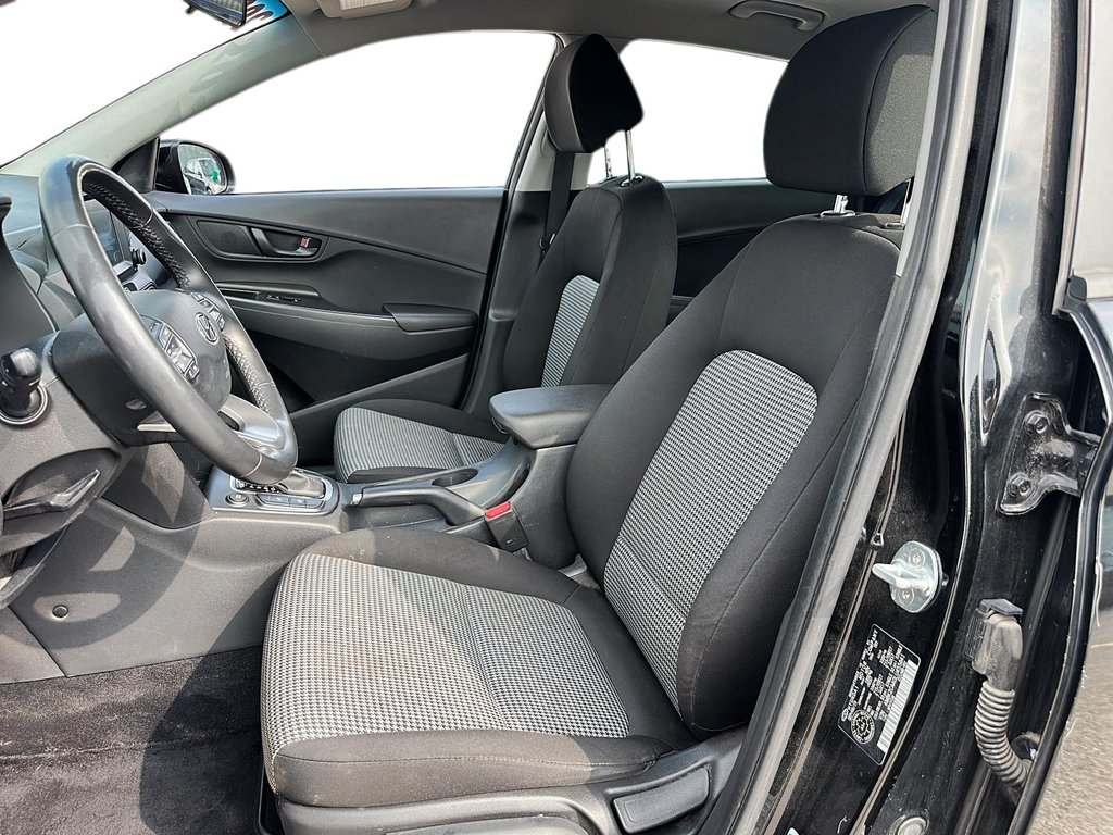 2020 Hyundai Kona 1.6T AWD Trend in Stratford, Ontario - 8 - w1024h768px