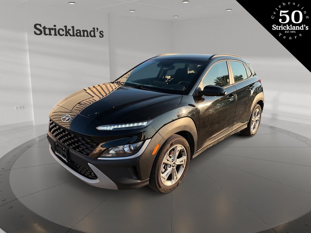 2022  Kona 2.0L AWD Preferred in Stratford, Ontario - 1 - w1024h768px