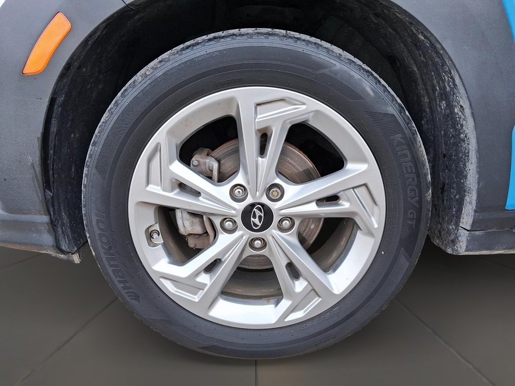 2023 Hyundai Kona 2.0L AWD Preferred in Stratford, Ontario - 7 - w1024h768px