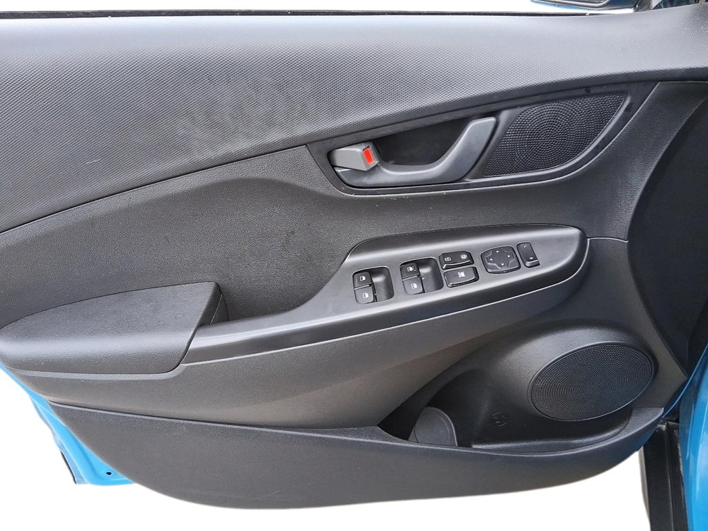 2023 Hyundai Kona 2.0L AWD Preferred in Stratford, Ontario - 11 - w1024h768px