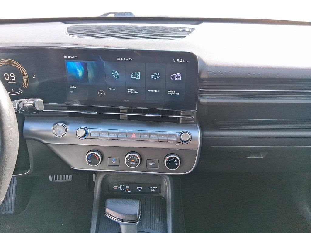 2024 Hyundai Kona 2.0L Preferred AWD in Stratford, Ontario - 16 - w1024h768px