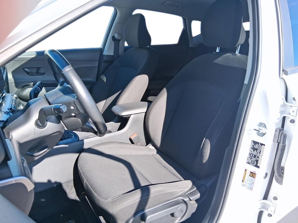 2024 Hyundai Kona 2.0L Preferred AWD in Stratford, Ontario - 8 - w1024h768px