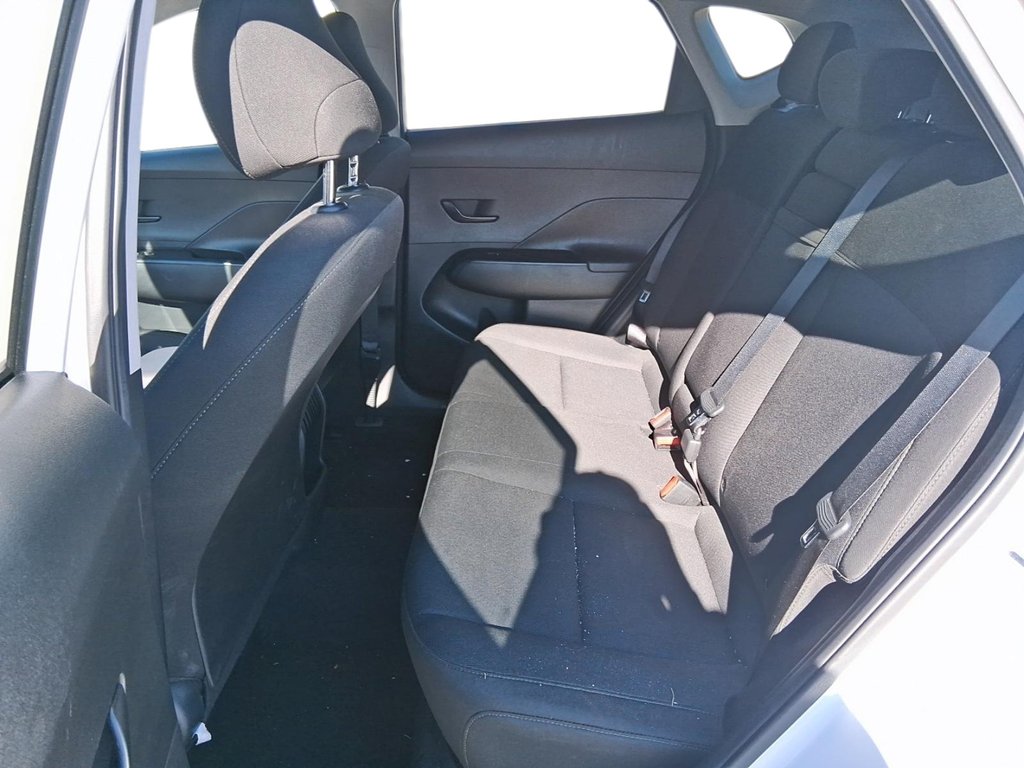 2024 Hyundai Kona 2.0L Preferred AWD in Stratford, Ontario - 9 - w1024h768px