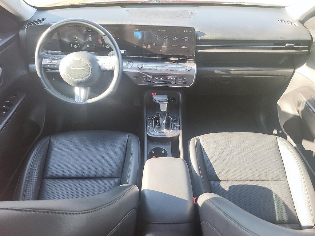 2025 Hyundai Kona 2.0L Preferred AWD w/Trend Package in Stratford, Ontario - 9 - w1024h768px
