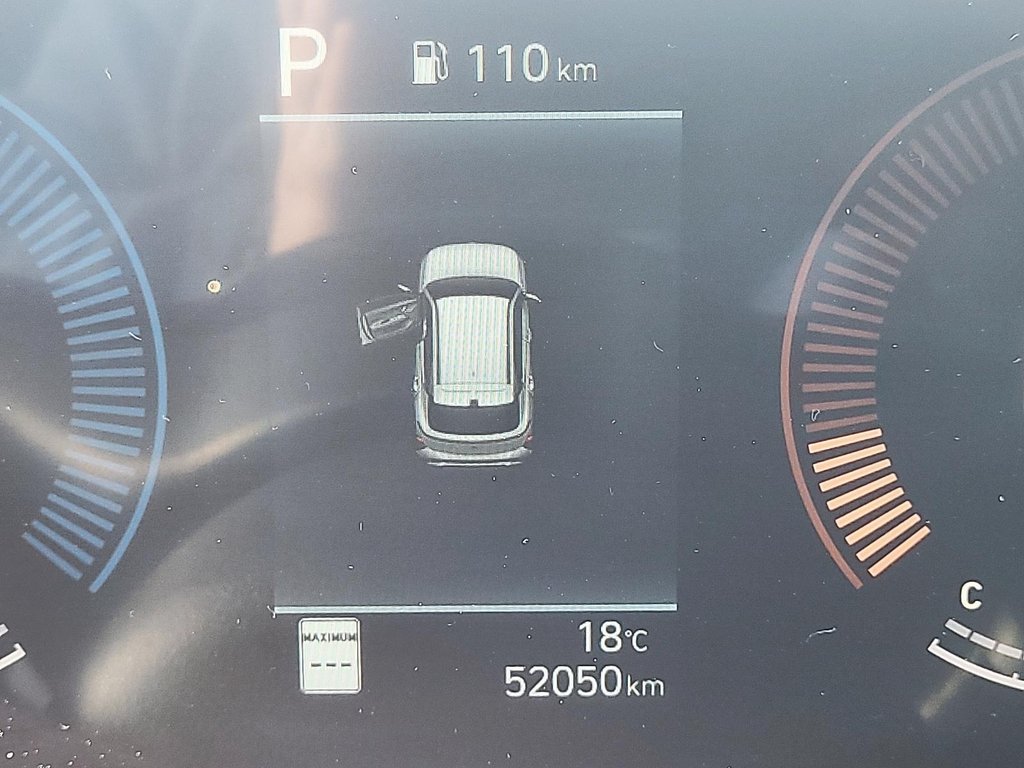 2025 Hyundai Kona 2.0L Preferred AWD w/Trend Package in Stratford, Ontario - 12 - w1024h768px