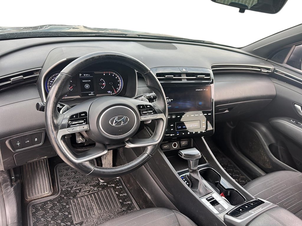 2023 Hyundai Santa Cruz Preferred AWD 2.5T DCT in Stratford, Ontario - 8 - w1024h768px